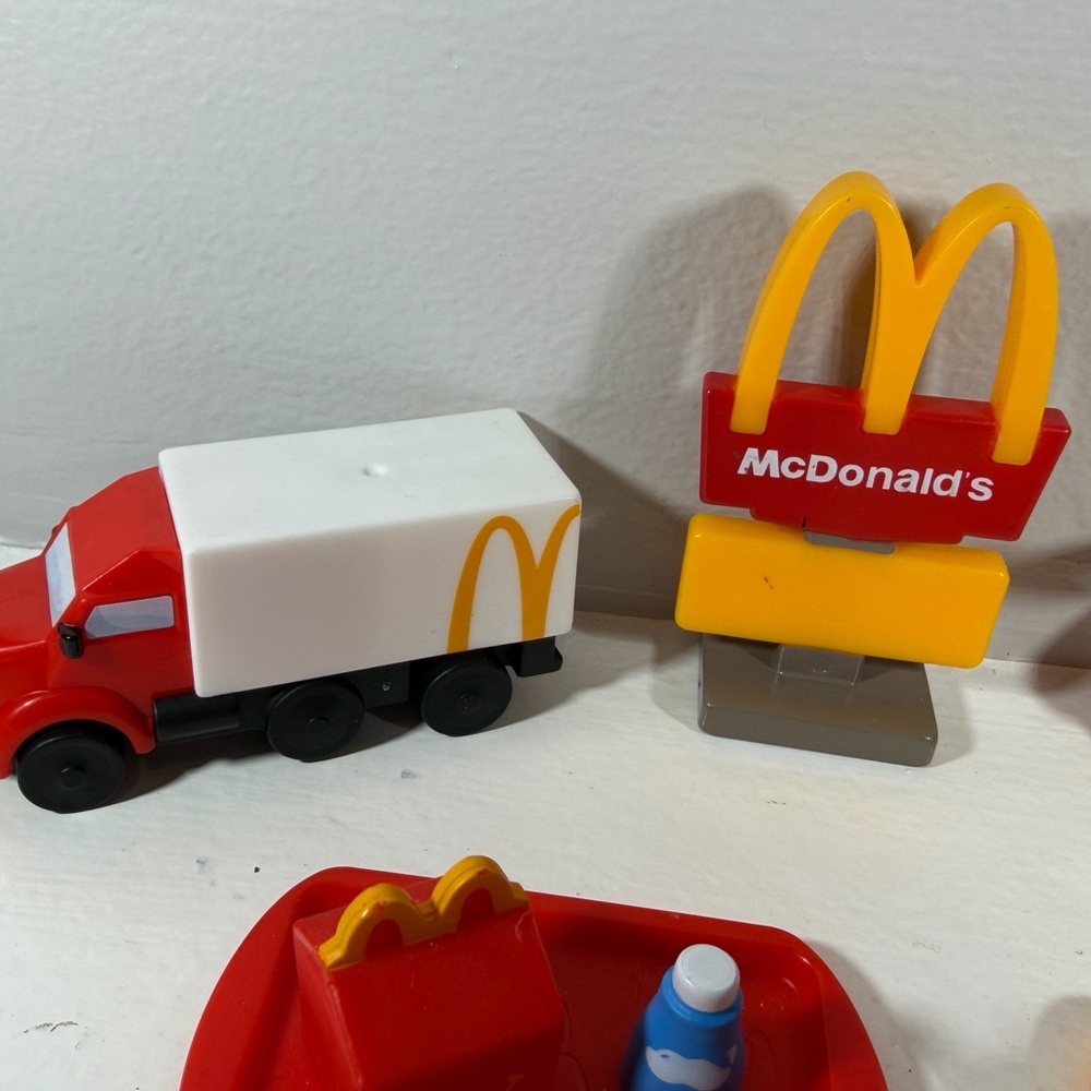Lot of 5 Lil McDonald's Happy Meal Toys - Picture 2 of 4